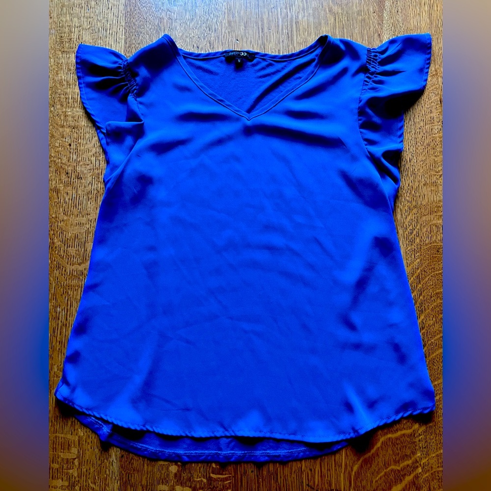 Cobalt blue top